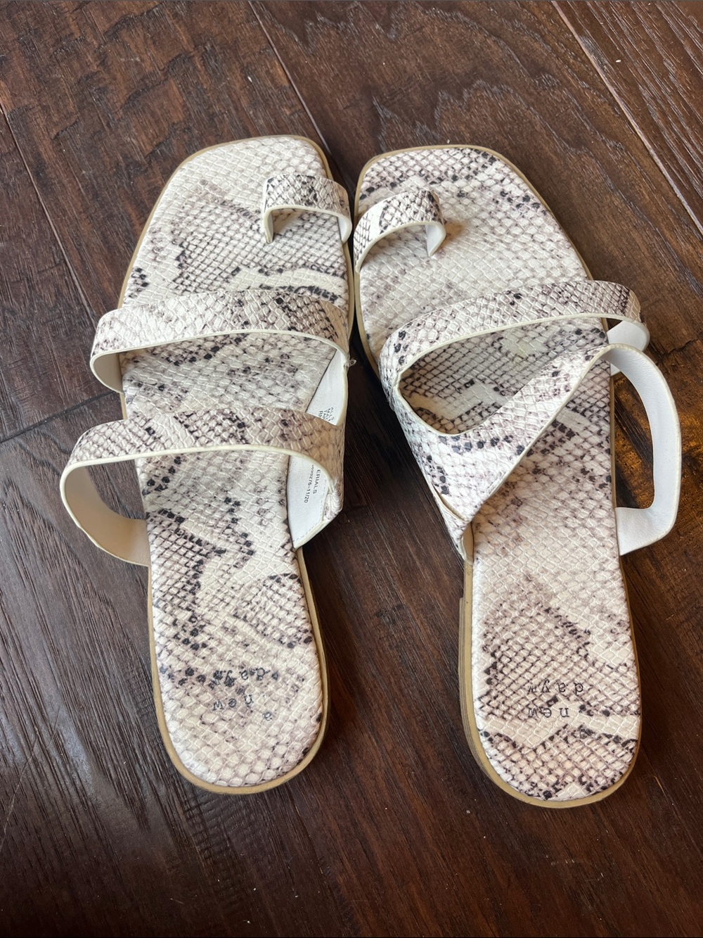 a new day Women’s Snake-Print Strappy Slide Sandals - white and black
